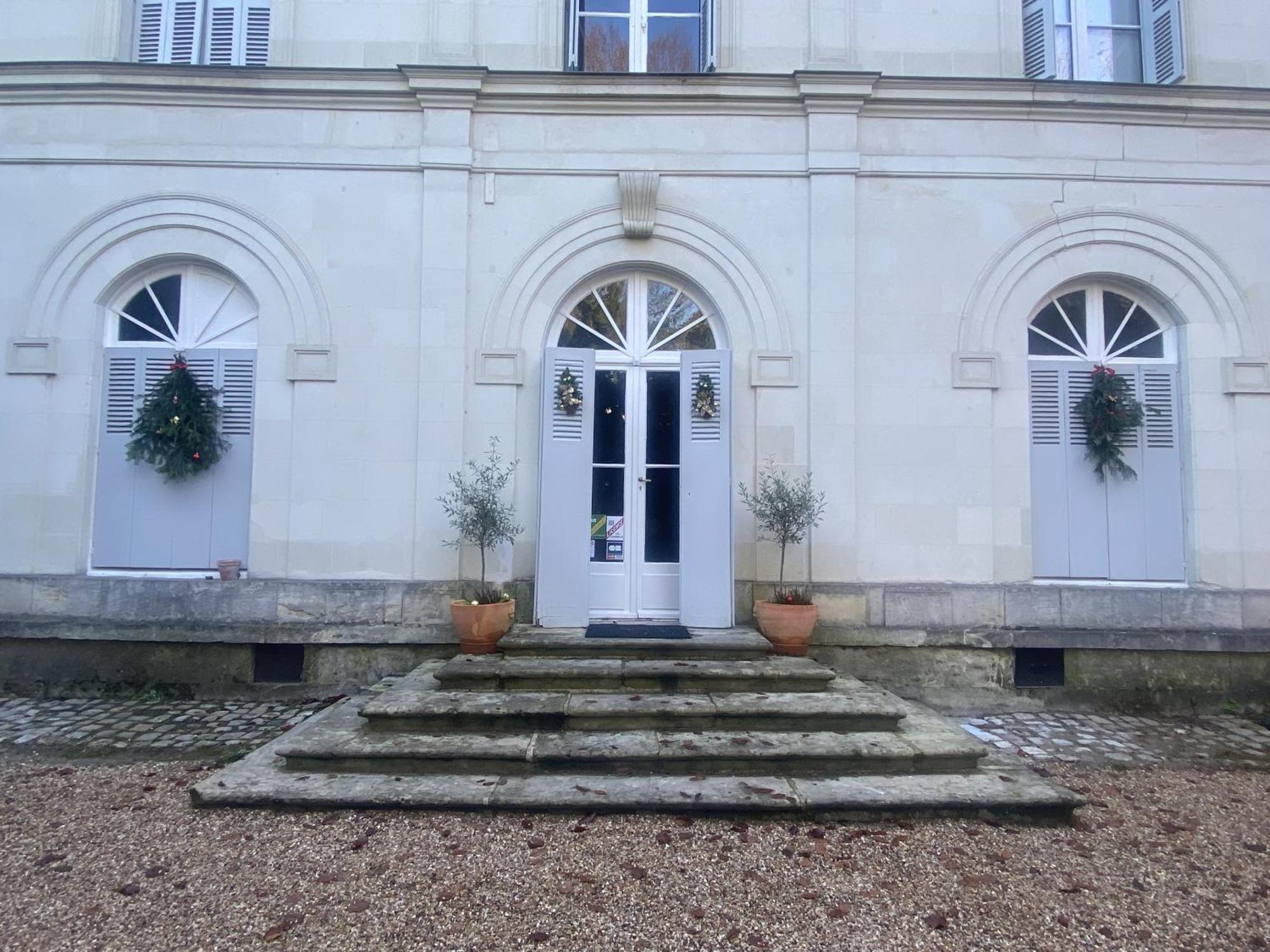 La Grande Carree Acomodação com café da manhã Saint-Cyr-sur-Loire Exterior foto